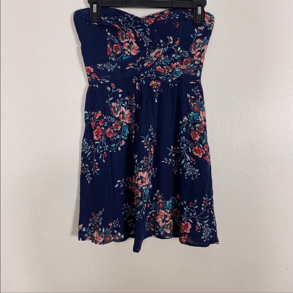 ASO TVD Kimchi Blue Blue w/ Red Floral Strapless Dress